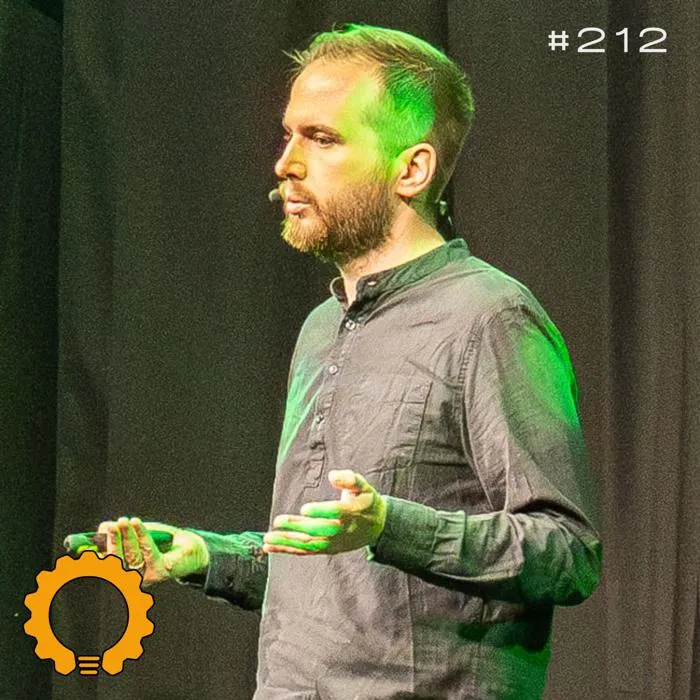 Engineering Kiosk Episode #212 Multi-Tenant done right: Isolationsmodelle, Cell-Based-Architecture, Shuffle Sharding & Co mit Maximilian Schellhorn